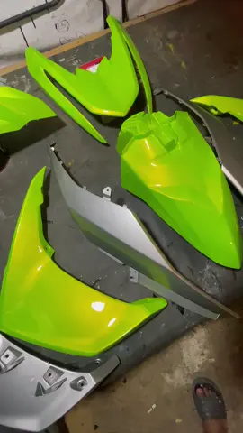 MioM3konsep2warna #miom3hijau #m3hijausilver #miom3 #repaintmiom3 #repaintmiom3hijausilver 