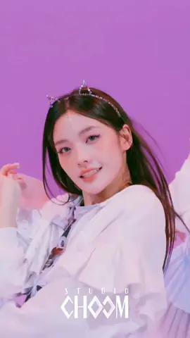 [STUDIO CHOOM ORIGINAL] ILLIT 'Billyeoon Goyangi (Do the Dance)' #fyp #kpop #illit #moka #wonhee #yunah #minju #iroha #dothedance 