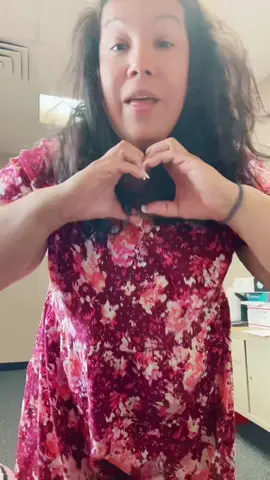Let’s dance with somebody #makingcontent #goodvibes #oldschoolmusic #dancing #lipsync 