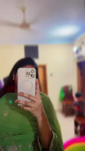 Iphone 16 pro mex my sister ,phone#🥀🥀🥀🥀🥀🥀🥀🥀🥀🥀 #ami aktu Bab nilam #moulovbazar_tiktok_famely #attitude #garl #anvir_babu🥰 #sylheti_puri 