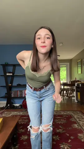 i have never done dr*gs ! #fyp #Summer #wlw #OOTD #almostfamous 