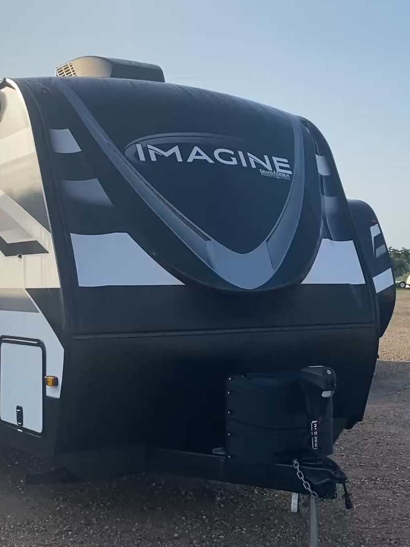 Used 2023 Grand Design Imagine 3100RD This travel trailer is just what you’re looking for when you need a little downtime with friends and family. Payments as low as $10.97/day! Call Now 281-371-7200!📍Visit us today or view online https://www.hwhrv.com/product/used-2023-grand-design-imagine-3100rd-2891277-29 PRICE $44,997 Stock# 35666 #holidayworldrv #granddesignrv #traveltrailer #usedtraveltrailers #rvlife