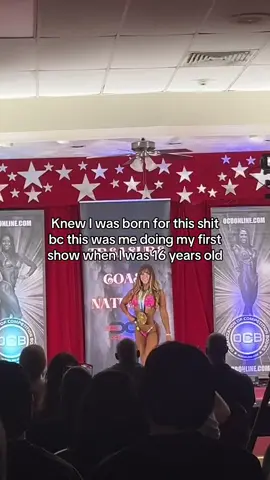 Ofc I didn’t look the best bc I had a bad coach. But I’m happy I chose this sport I love LOVE it #bodybuilding #prep #GymTok #wellness #bodybuildingprep #showday 