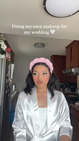 Even tho I did it myself it came out so beautiful 🥰💕 im soo good jeje #makeup #tutorial #bridalmakeup #wedding #myweddingday 
