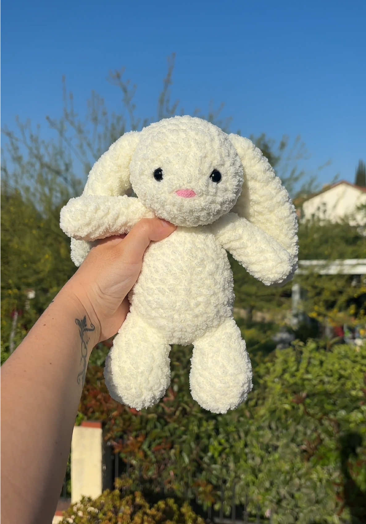 Jellycat inspired bunny! 🐰 #crochet #crocheting #amigurumi #crochettok #crochetplushie #plushies #crochetersoftiktok #jellycat #bunny #crochetbunny