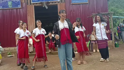 #CapCut #သူများလိုအတွဲနဲ့တော့မjoinနိုင်🥺😗 #withfri #အမေစုမွေးနေ့အ​ြက​ိုမှာကဖစ်တာလေး🥰#foryourpage #fyp #fyppppppppppppppppppppppp 