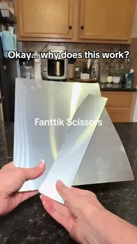 It cuts fabric, plastic, cardboard… even metal. The @Fanttik C8 Nano cordless scissors are going fast — grab yours while your color’s still in stock. #fanttik #fanttikelectricscissors #fanttiktools #cardboardcutter #electricscissors #tools #tiktokshop #tiktokshopcreatorpicks #dealsforyoudays 