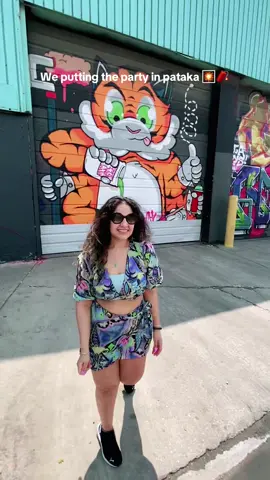 It might be on the block but it’s not a party until I show up 💁🏻‍♀️🤪😎🥳🪬🙏🏻  #thicclikegulabjamun #sherni🐅 #desigirlswag #naturalcurls #dancerinjury #fyptrending #StreetStyle #chicago #chicagotiktok 