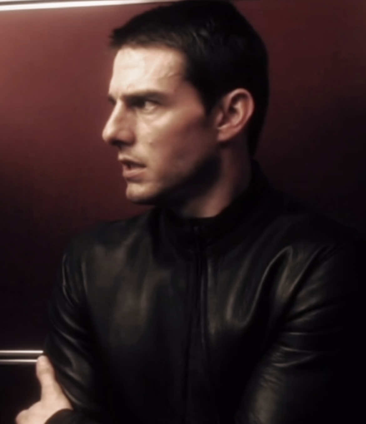 thank you spielberg for giving us both brown eyed and bald tom🙏🏼 this movie rocks || ac: fireflyeaudios || scp: megaawrld_ ||  @kl𝒂r𝒂 ily . . . . . . . #tomcruise #tomcruiseiseedit #tomcruiseedits #tomcruisemovie #minorityreport #johnanderton #movieedit #moviescene #missionimpossible #topgun #edit #foryoupagе #foryou #fyp
