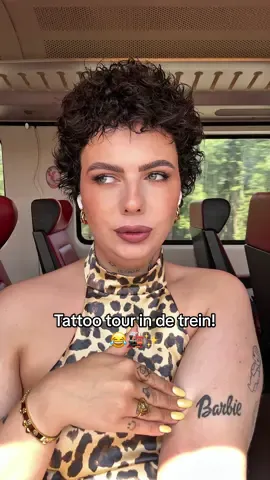 Tattoo tour met moeilijke trein geluiden😂🚂✨ #saslooks #tattoo #tattootiktok #tattootour #tatouages #tattoos 