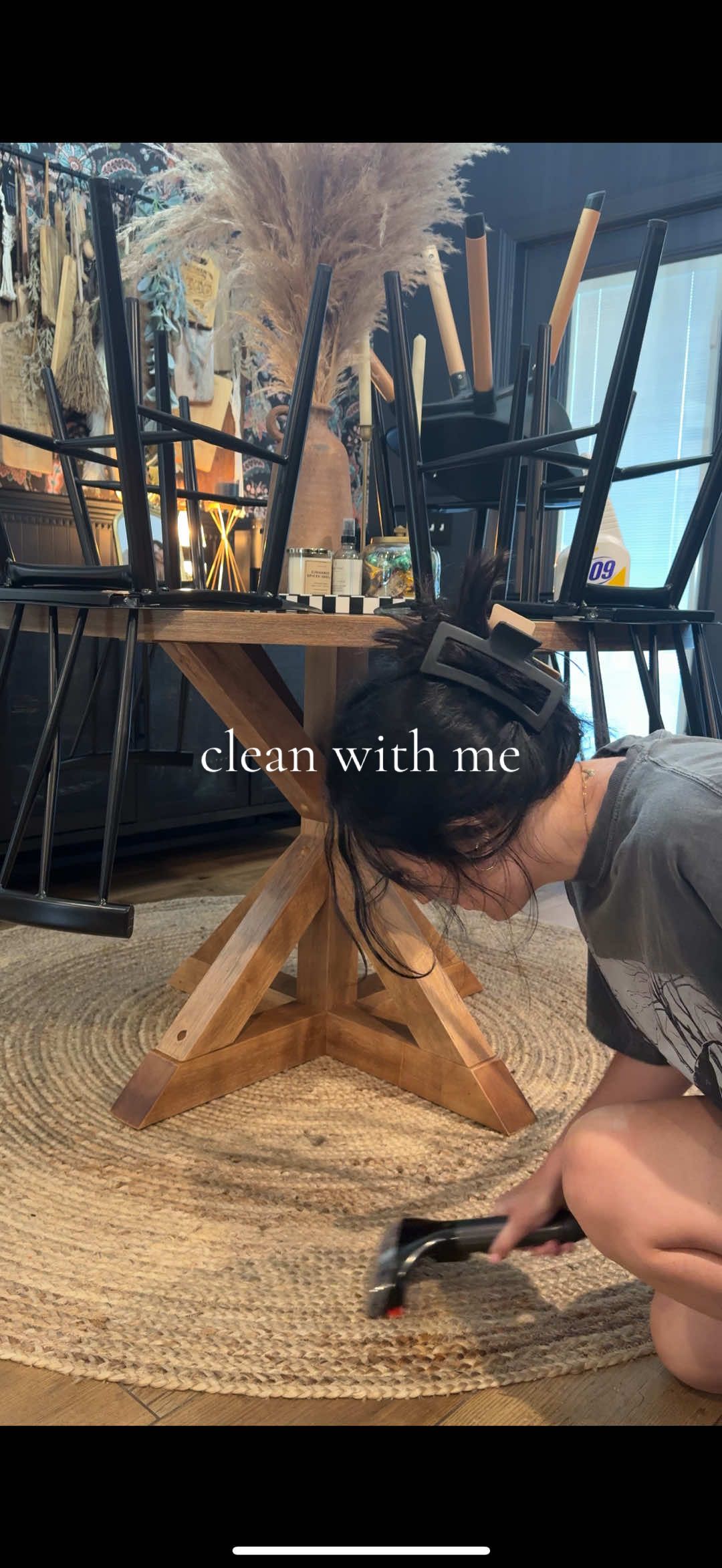 #CleanTok #darkandmoody #cleanwithme #housereset #homeinspo #tricornblack 