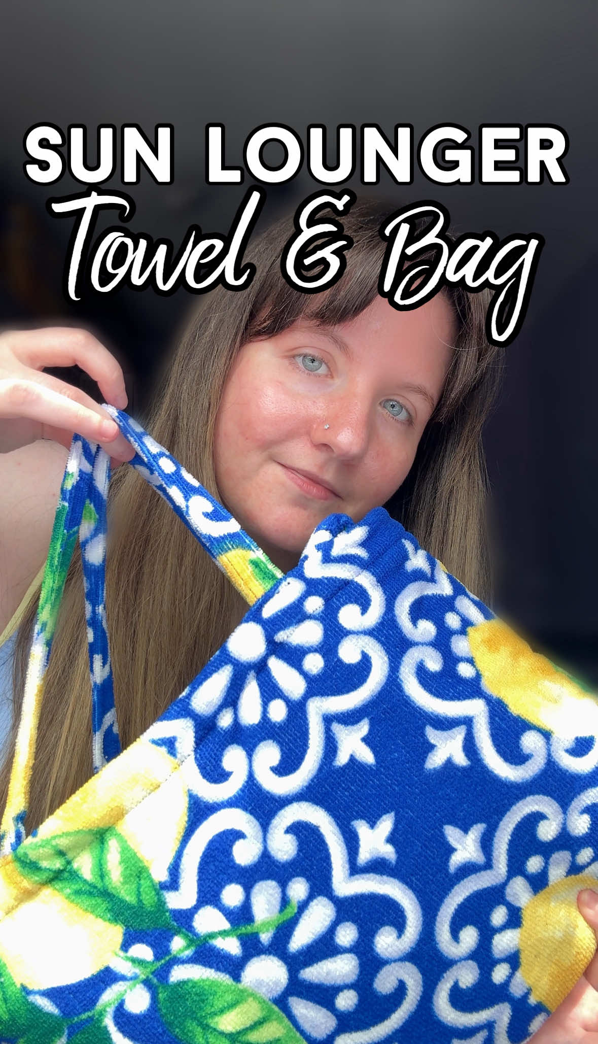 the lemon print sun lounger towel is giving Greece but I’m not going to Greece 🤣🍋 #sunlounger #towel #holidayessentials #holidaypacking #holidaymusthaves #summersale 