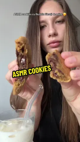 ASMR COOKIES CU NUTELLA (reteta e deja postata)🤩  #mancare #retete #retetesimple #reteterapide #asmr #desert 