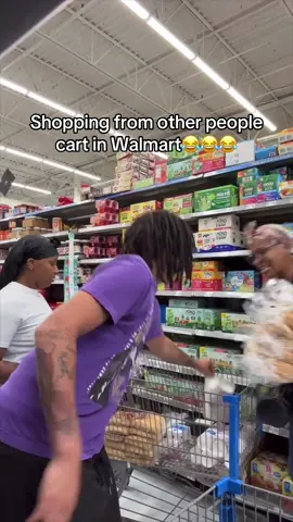 Shopping from other people cart in Walmart prank😂😂😂 #fypシ #foryoupage #relatable #share #funny #relatable 