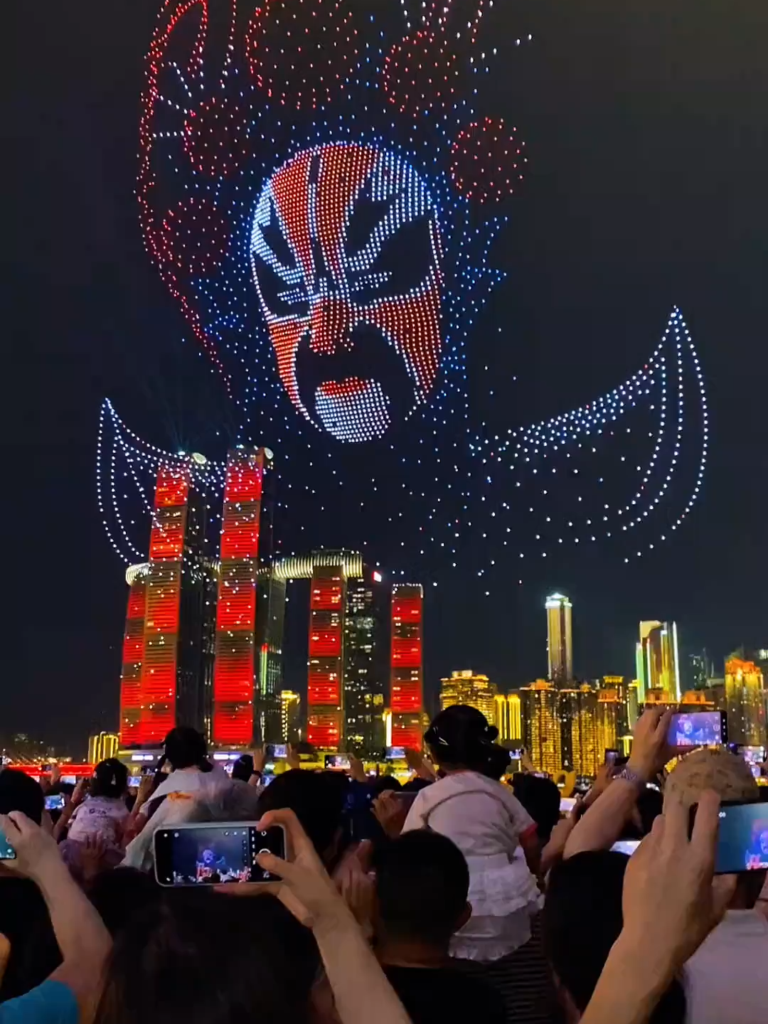 #Drones Perform #Sichuan Opera #FaceChanging – Chongqing Drone Light Show