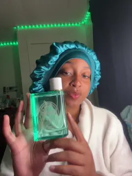 💚 #BrazilianPerfume #STTESPerfume #GourmandFragrance #SandalwoodPerfume #VanillaPerfume #CoconutScent #ToastedPraline #FragranceLovers #PerfumeTok #SummerPerfume #CozyVibes #SmellGoodFeelGood #FragranceReview #FirepitVibes #PerfumeCollection #ScentOfTheDay