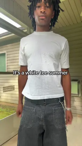 It’s a white tee summer  #fashiontiktok #streetwear #OOTD #ootdinspo #outfitinspo #whitetee 