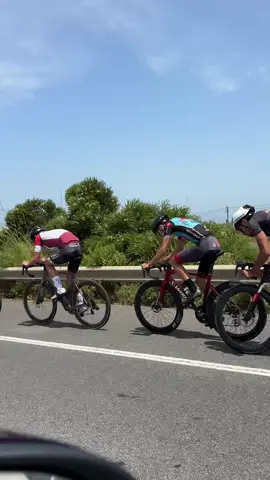 Heavy days at the moment 🦿🦿 #fyp #viralvideos #nekedbelegyen #neked #sports #cycling #roadcycling #triathlon #triathlete #training #swimbikerun #pogacar #fast #grind @Ricardo Batista @jnbat 