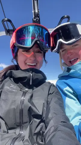 missing @SIRI SHOFF and skiing rn 