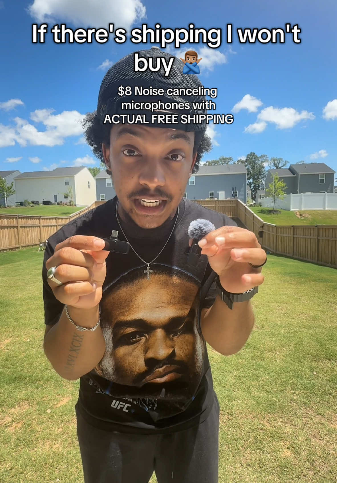 This $8 microphone is by far one of my best purchases #microphones #microphone #wirelessmicrophone #wirelessmic #wirelessmicrophones