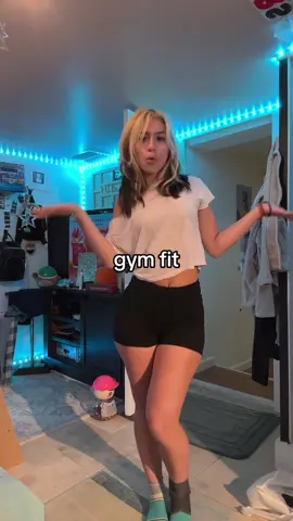 wait this song is lowks so fun