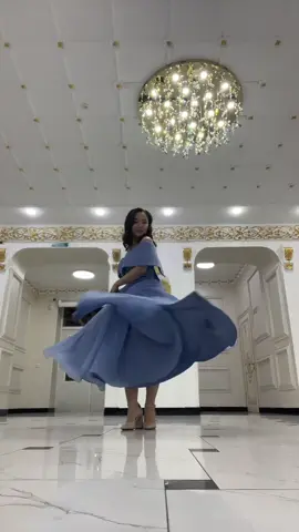 ✨ #prom #prom2025 #transition #fyp #foryou #viral #promnight #promtransitions #heels #bluedress #выпускной #выпускной2025 #рек #рекирекомендации #11класс 