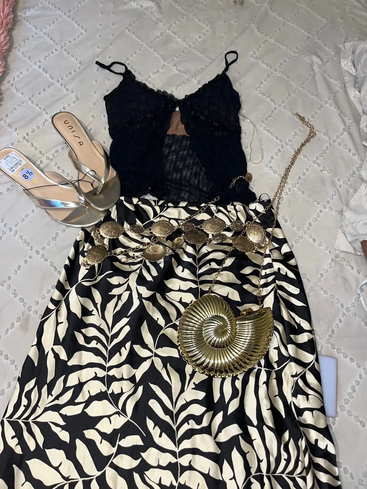 Heavily influenced by love island 🙂‍↔️ #outfitinspo #bahamas #msc