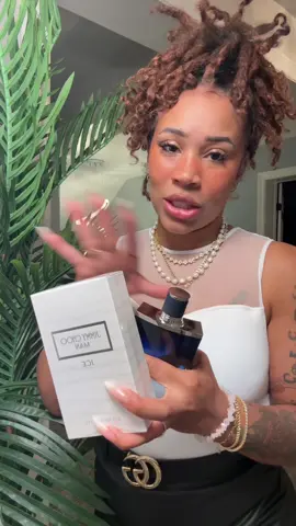 I’m new to Jimmy omg where have I been?? #jimmychoo #tiktokshopcreatorpicks #tiktokshopsummerturnup #tiktokperfume #perfumetiktok 