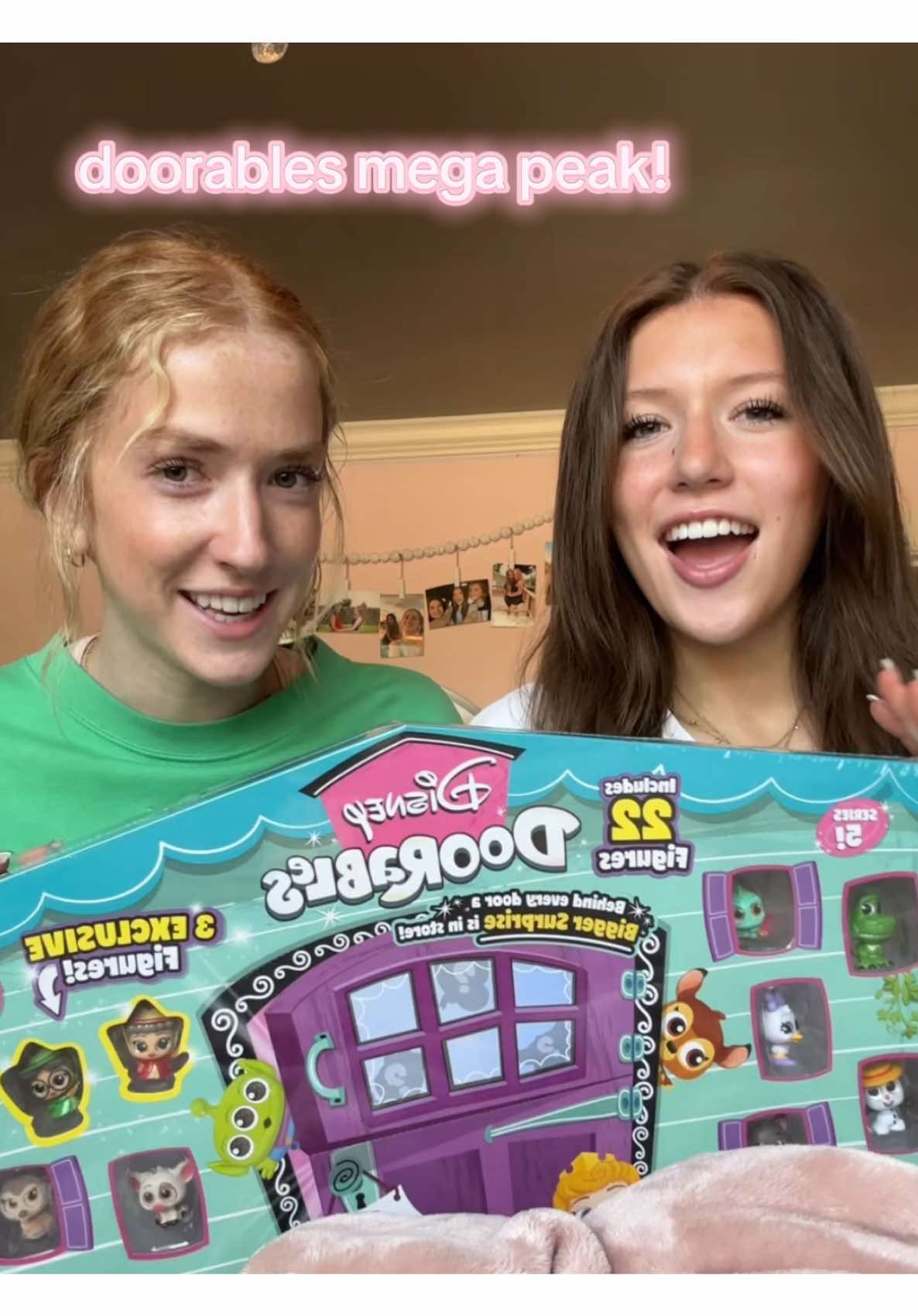 we apologize for the long video but these are some of THE CUTEST doorables we’ve seen so far🥹#doorables #disneydoorables #disney #unboxing #blindbags #surprisetoys #mysterytoy #kendrascott 