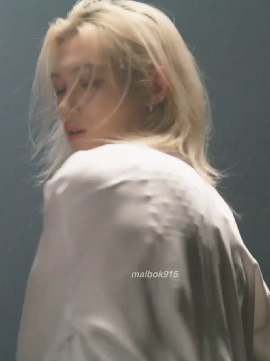 angel. #leefelix #felix #felixstraykids #felixedit #felixskz #straykids #skzfyp #viral #perte #fyp 