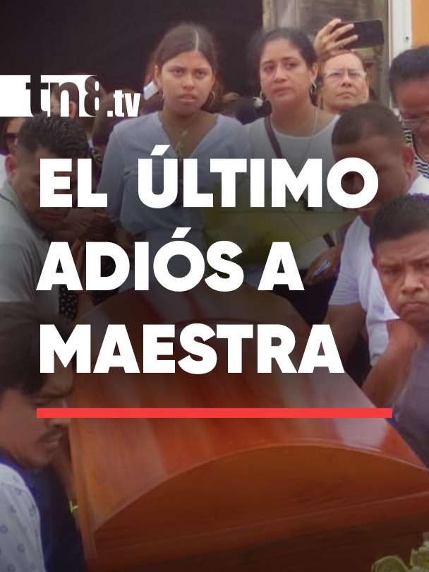 Granada da el último adiós a maestra fallecida en accidente de tránsito. #videos #noticias