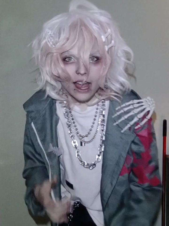 #NAGITO 🍀 might be posting today becuz i got soooo many drafts to get thru sorry everypony ||  #nagitocosplay #nagitokomaedacosplay #nagito #nagitokomaeda #komaedacosplay #danganronpa #danganronpacosplay #komaedadanganronpa #emofreak #cosplay