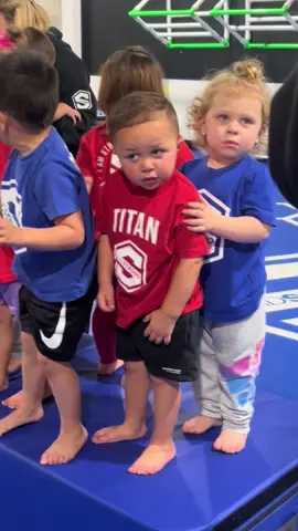 @KidStrong Besties 🤍 -#thenandnow #BestFriends #eddieandmariah #toddlers #wakemeup 