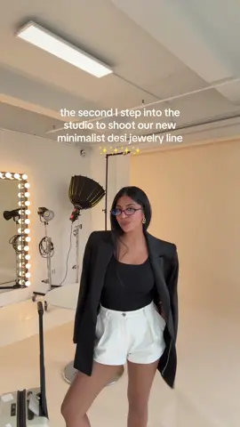 desi girls you are NOT READYYYY for this one 😭🤍 Can’t wait to share the magic that was created on set today ugh #desijewelry #indianjewelry #goldjewelry 