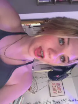 #fyp #foryou #lipsync #blonde #blondesdoitbetter #soundstouse #viral #trending #blueeyes #Summer #braces 