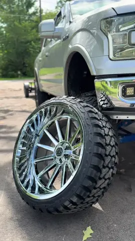 Wheels are in waiting on few more things then under the knife she goes again😮‍💨 #fyp #foryou #lifted #f150 #xyzbca #squatedtrucks #26x14 #artems #bagged 