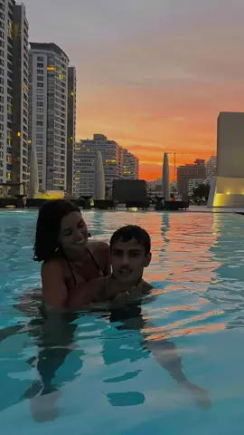 Hay más fotos pero no alcanza el audio