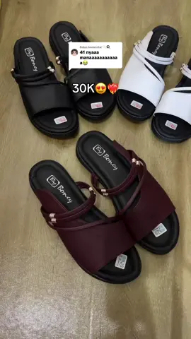 Membalas @🫧🍳 mantul banget sandalnya, warnanya cantik cantikk🥰#sandalwanita #sandalmurah 