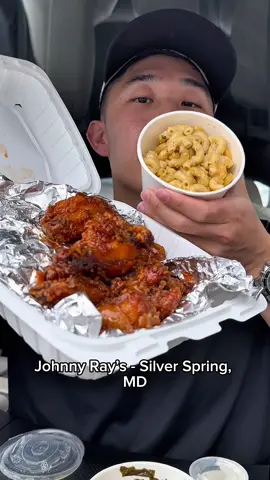 Replying to @SlyGrizz Rating wings at Johnny Ray’s Sultry Soul Food in Silver Spring, MD #chickenwings #wings #soulfood #foodreview #dmvfoodie 