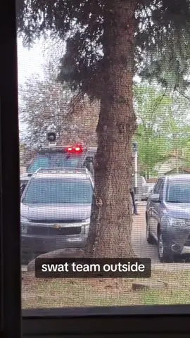 crazy scene in the neighborhood #yeg #swat #police #canada #🇨🇦 