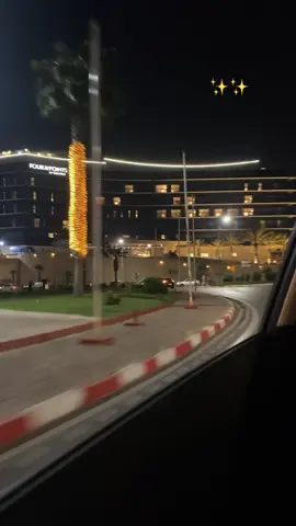 ✨🖤 . . . . #wahran #oran #chabkhaled #oldrai #luv #laville #village #turismo #Love #night #gold 