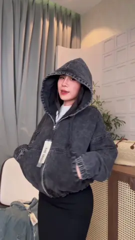 Mua ngay và liền áo khoác chống nắng nón to 2 lớp #thequao #jean #tipphoidoxinh #ncb08 #jeannu #aokhoac #aokhoacchongnang #aokhoacjean #aokhoacnu #aokhoacbo 