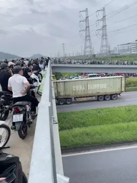 Chắc hôm nay nhiều bạn nghỉ việc quá nhỉ 8h mà vẫn như này thì vào làm kỉu gì nữa#xuhuongtiktok #fyp #kcnquangchau #