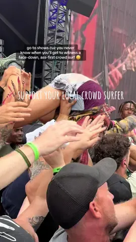 • comeback kid • • warped tour dc • • 6.14.25 • ••• #crowdsurf #warpedtour #warpedtour2025 #comebackkid #hardcoremusic #livemusic #hxc #hxctiktok #itwasneveraphasemom 