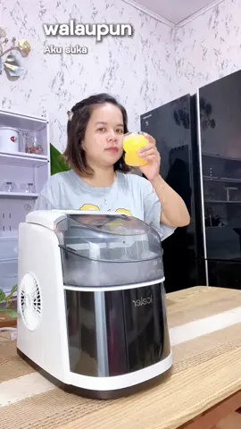 Bikin es batu cuma dalam waktu 6 menit,,, gak perlu dicetak-cetak lagi, masukin air langsung jadi #icemaker #esbatu #mesinesbatu #cetakesbatu6menit 