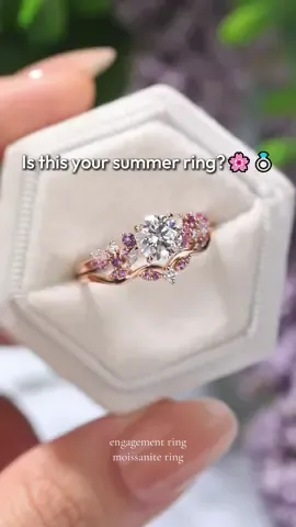 Is this your summer ring? ☀️💍 #engagementrings #moissanitering #summerjewelry #ringgoals #lisajewelryus 