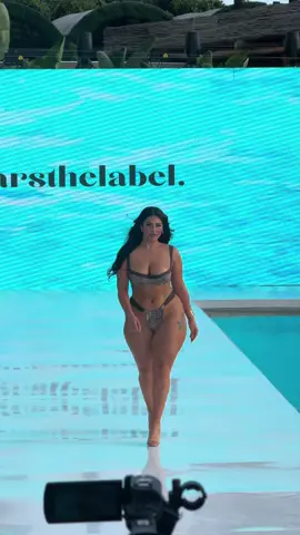 🌊 #fyp #swimweek #bikini #Runway #foryoupage #viral #trending 