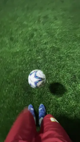 💆🏾‍♂️⚽️🫀 #fyppppppppppppppp #football #juggling #footyislife #footballtiktok #viral 