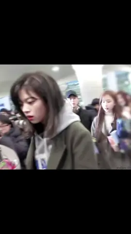 jeongyeon just one chance please #jeongyeon #twice #fyp #gif #viral #foryoupage