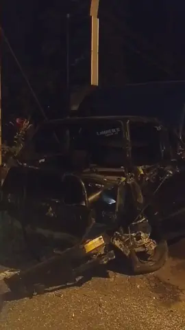 Malang sakijok Mato mujua sapanjang hari  lah malang tibo di awak, @muhammad.raihan77 @iyann_0303  @buronan.tobrut5  #fypシ #kecelakaanmobil #otokarambia #l300modifikasi_indonesia #l300_comunity_indonesia #otosumbaroficial #otokambiapiaman #tampuruangbalap #arangbatok #fyppppppppppppppppppppppp #fypシ #fypシ゚viral 